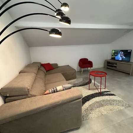 Les Agreou Holiday home *